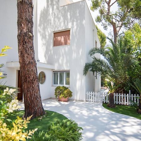 Blu Sun Apartment In Complesso Riva Del Sole Giovinazzo Exterior photo