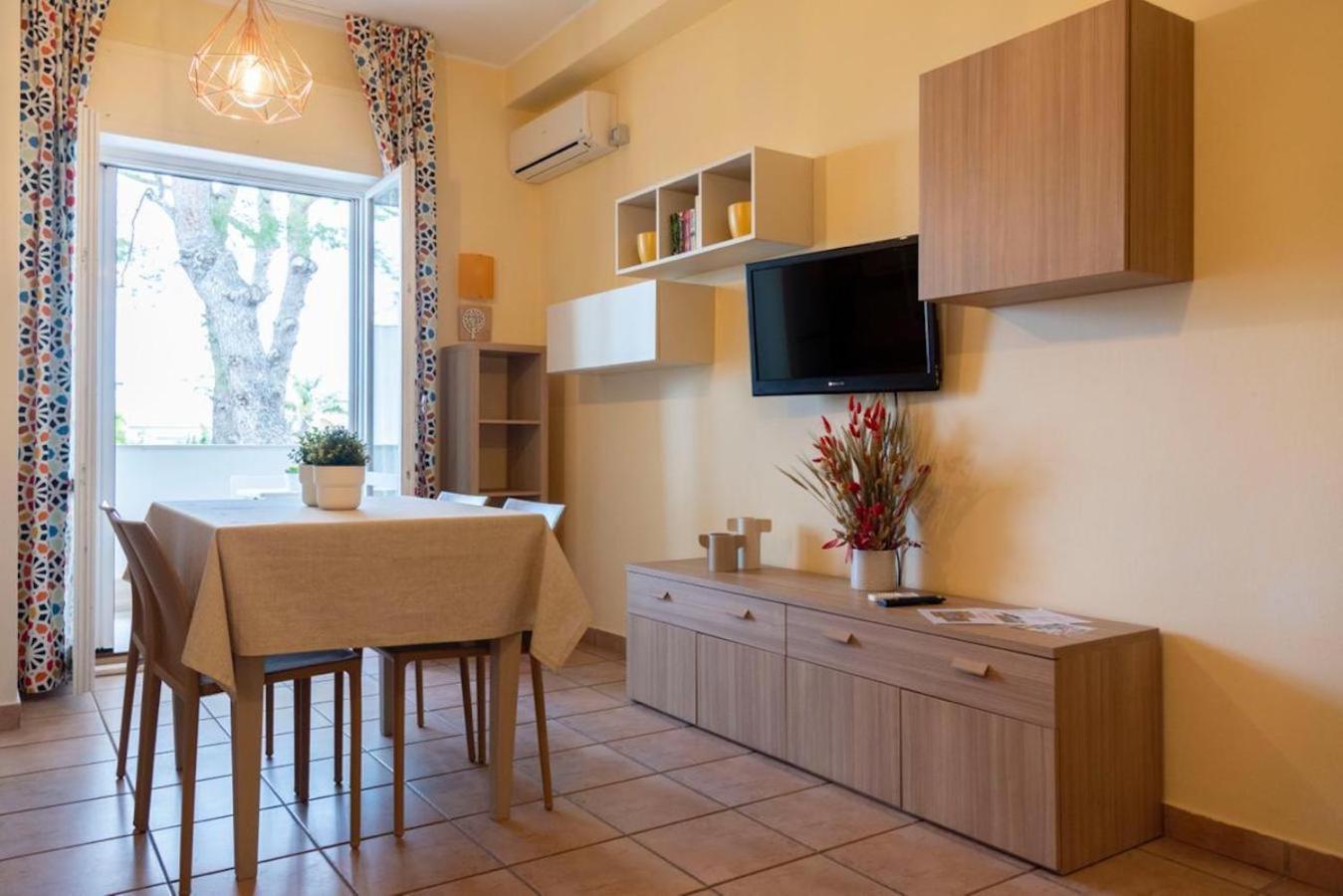 Blu Sun Apartment In Complesso Riva Del Sole Giovinazzo Exterior photo